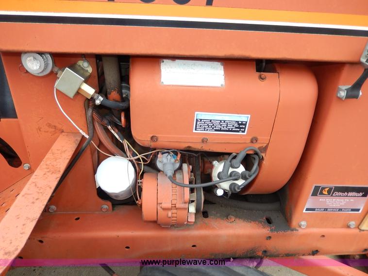 image for item AW9741 1988 Ditch Witch 2310 trencher