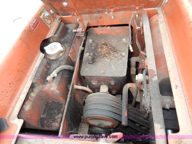 image for item AW9741 1988 Ditch Witch 2310 trencher