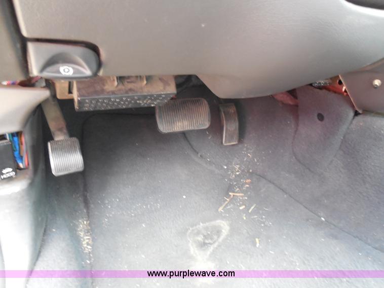 image for item D4868 2003 Ford Crown Victoria Police Interceptor