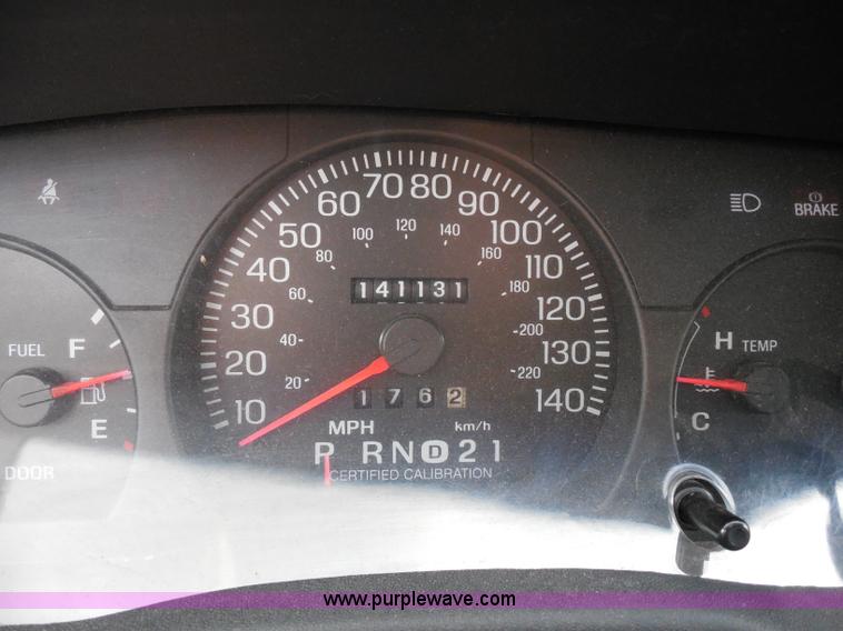 image for item D4868 2003 Ford Crown Victoria Police Interceptor