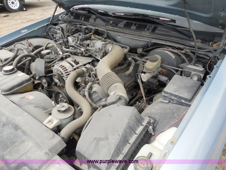 image for item D4868 2003 Ford Crown Victoria Police Interceptor