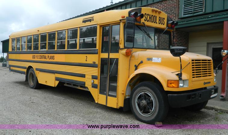 image for item D6009 1995 International Thomas school bus