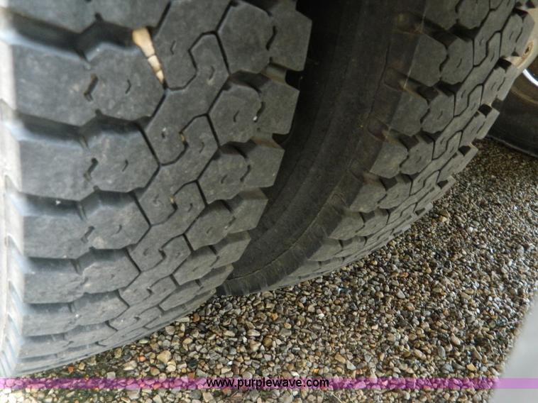 image for item D6009 1995 International Thomas school bus