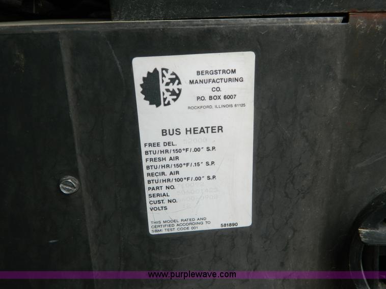 image for item D6009 1995 International Thomas school bus