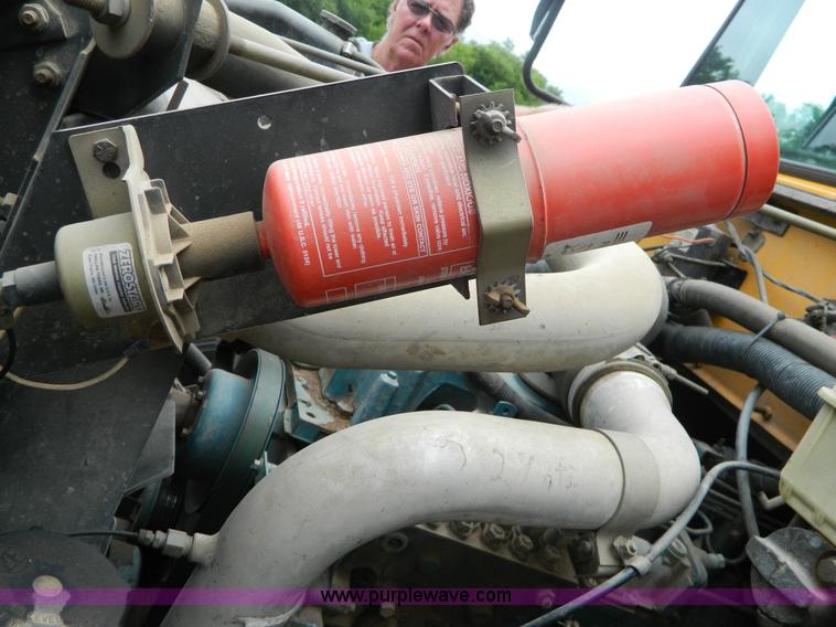 image for item D6009 1995 International Thomas school bus