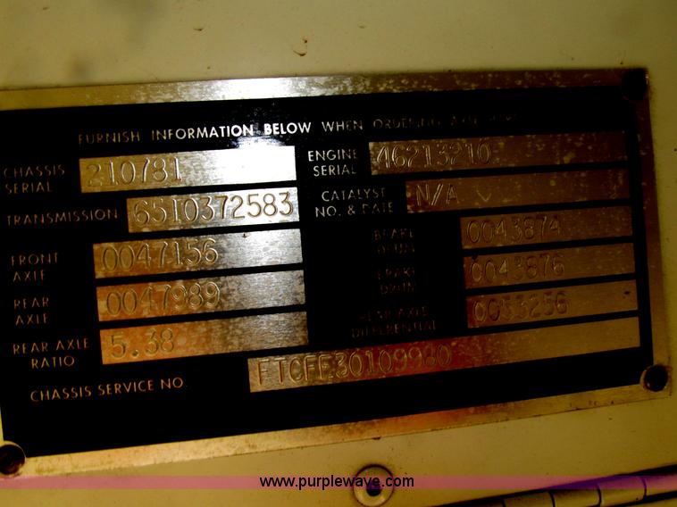 image for item D7448 2003 Blue Bird TC2000 school bus