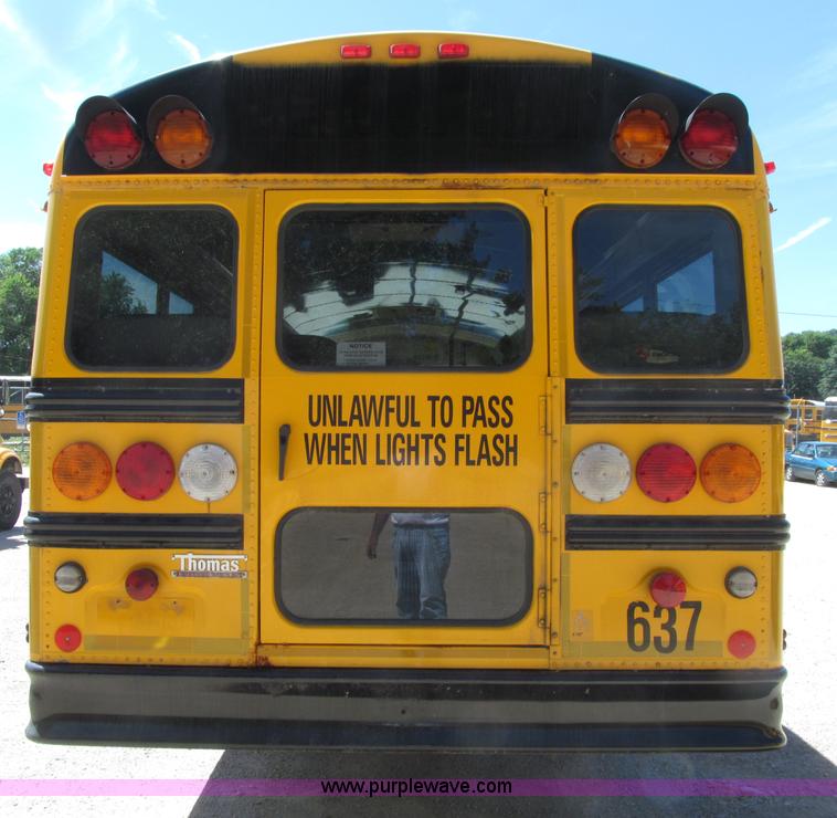 image for item D7450 2001 Freightliner FS65 Thomas school bus