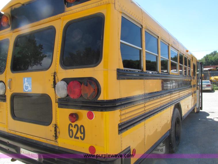 image for item D7453 1999 International 3800 school bus