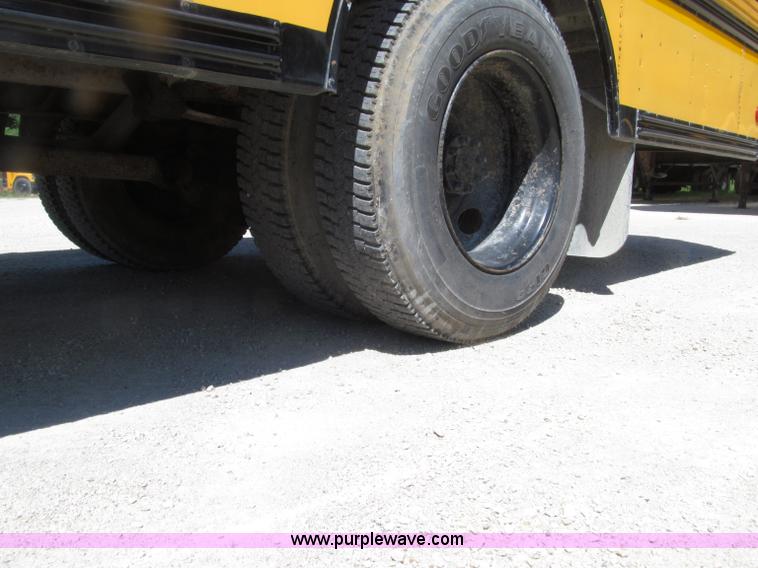 image for item D7453 1999 International 3800 school bus