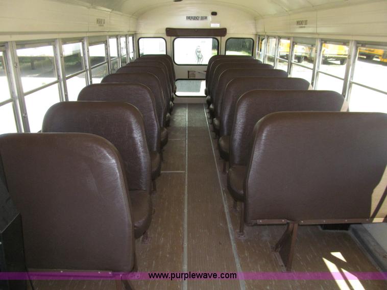 image for item D7453 1999 International 3800 school bus