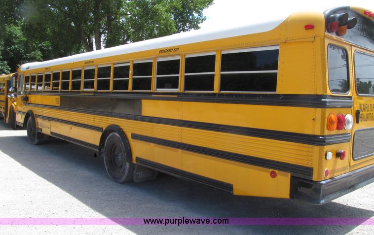 image for item D7455 2001 Thomas school bus