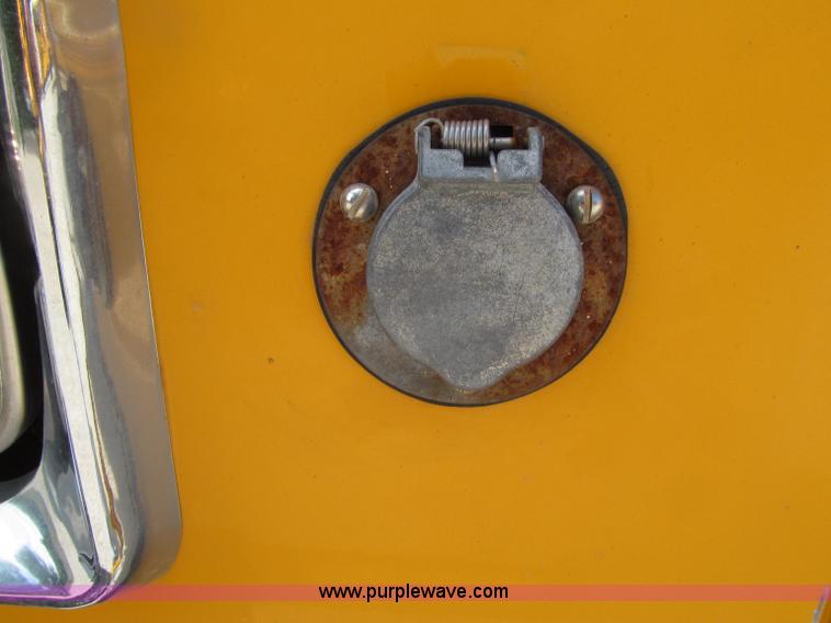 image for item D7455 2001 Thomas school bus