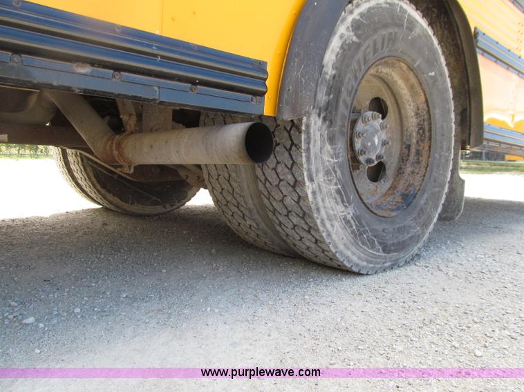 image for item D7455 2001 Thomas school bus