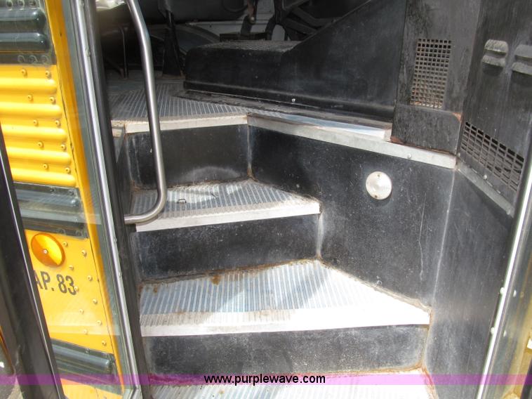 image for item D7455 2001 Thomas school bus