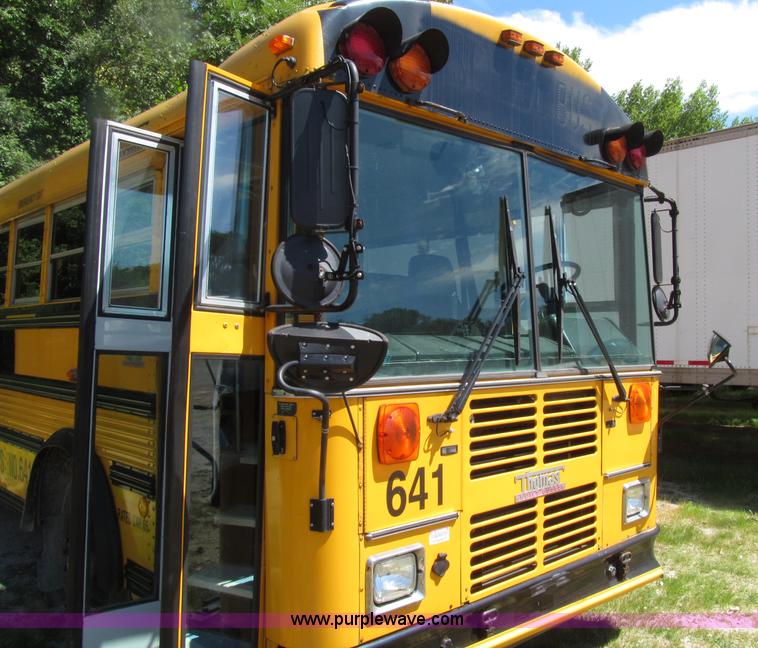 image for item D7456 2001 Thomas school bus