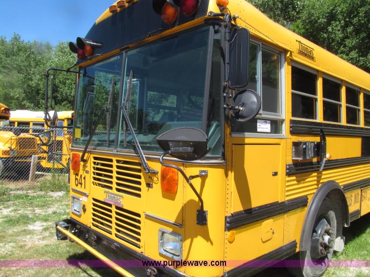 image for item D7456 2001 Thomas school bus