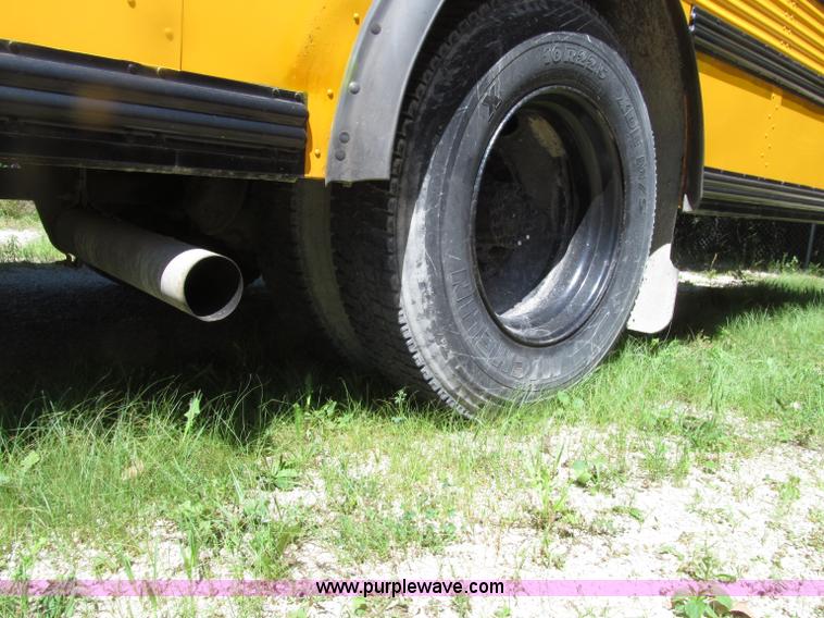 image for item D7456 2001 Thomas school bus