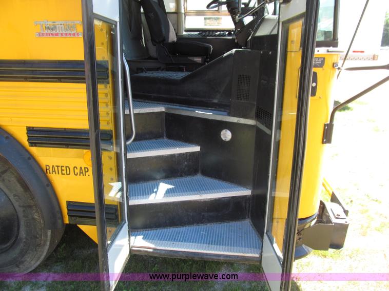 image for item D7456 2001 Thomas school bus