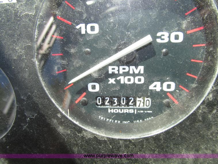 image for item D7456 2001 Thomas school bus