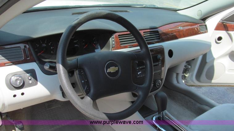 image for item G2078 2008 Chevrolet Impala LS