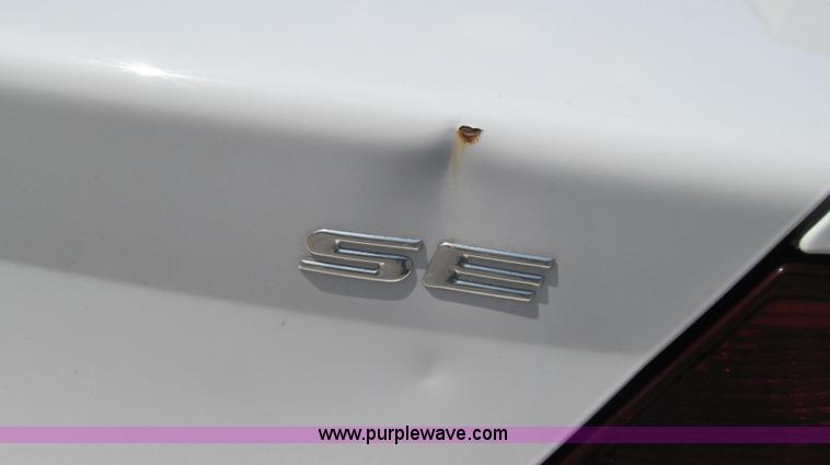 image for item G2079 2004 Dodge Stratus SE