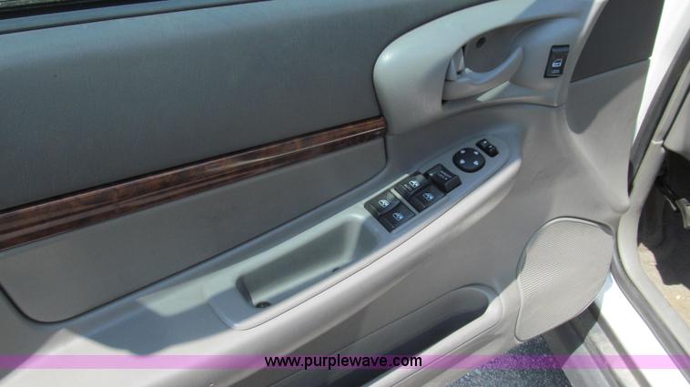 image for item G2082 2001 Chevrolet Impala
