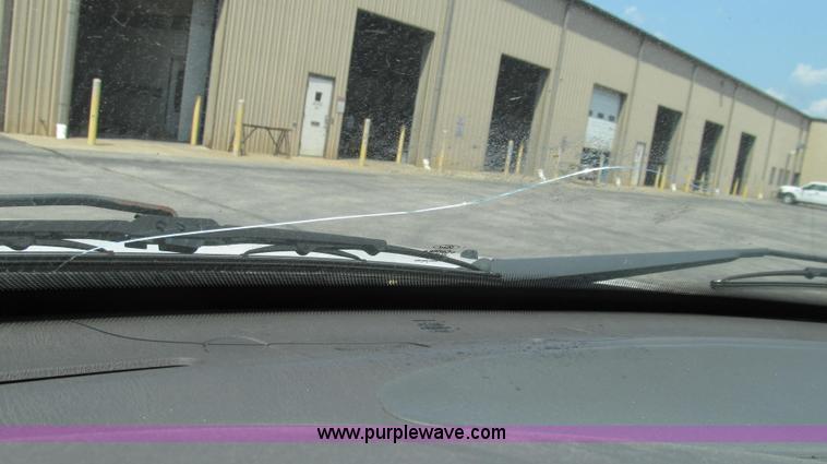 image for item G2083 2002 Ford F150 XL SuperCab pickup truck