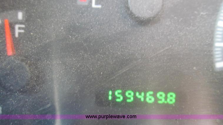 image for item G2083 2002 Ford F150 XL SuperCab pickup truck