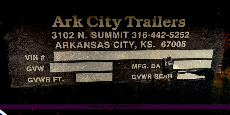 image for item G3187 1999 25'L gooseneck trailer