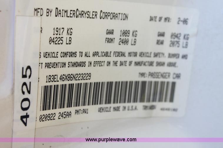 image for item G4118 2006 Dodge Stratus SXT