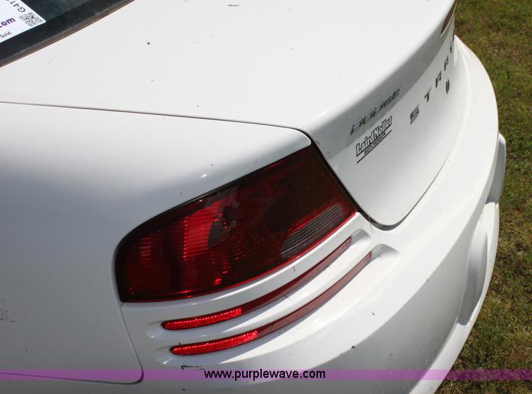 image for item G4118 2006 Dodge Stratus SXT