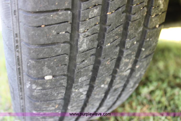 image for item G4118 2006 Dodge Stratus SXT