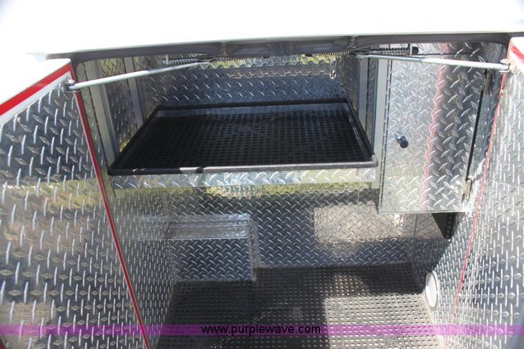 image for item G4119 2010 Ford Econoline E450 ambulance