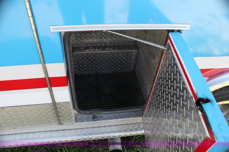 image for item G4119 2010 Ford Econoline E450 ambulance