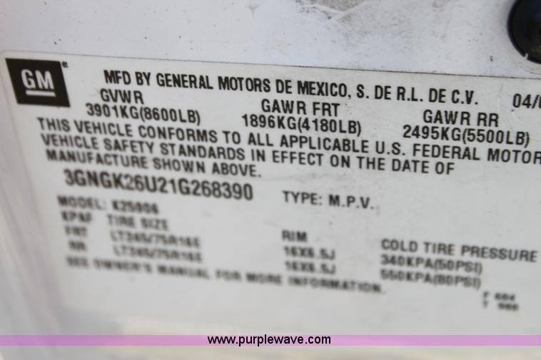 image for item G4120 2001 Chevrolet Suburban K2500 SUV