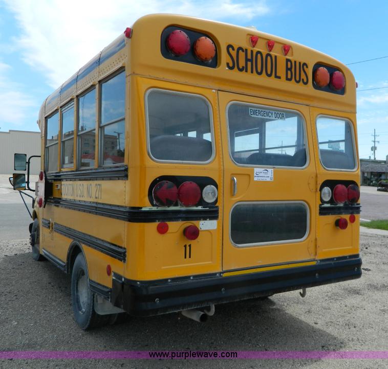 image for item G7975 1998 Chevrolet G3500 bus