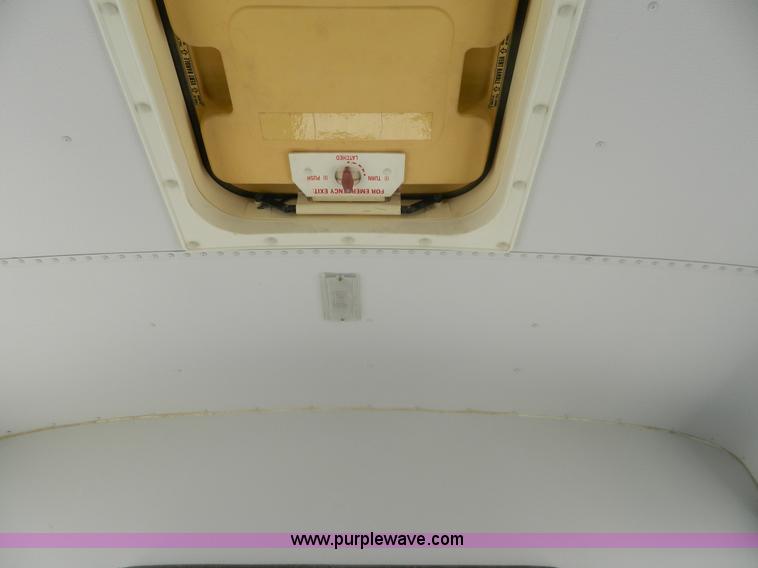 image for item G7975 1998 Chevrolet G3500 bus