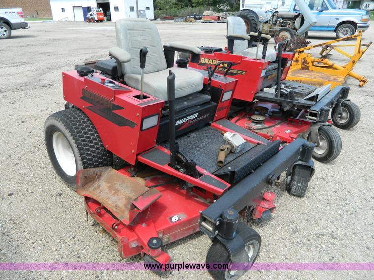 image for item G7976 Snapper Z lawn mower