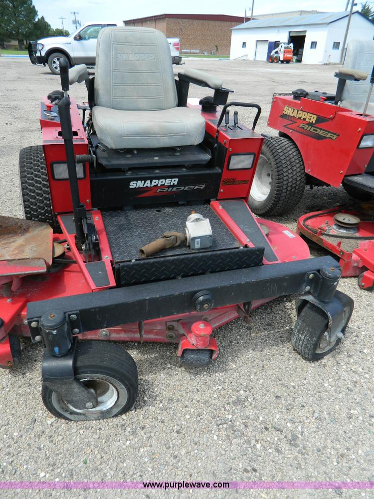 image for item G7976 Snapper Z lawn mower