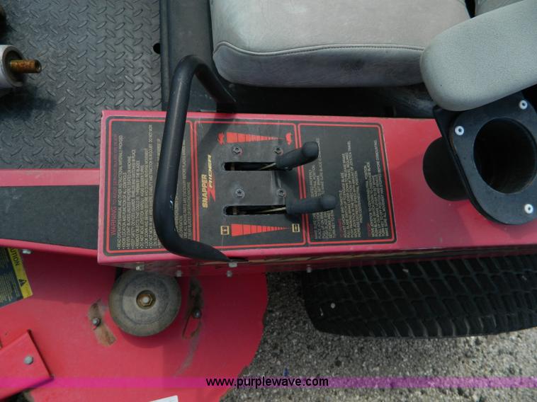 image for item G7976 Snapper Z lawn mower