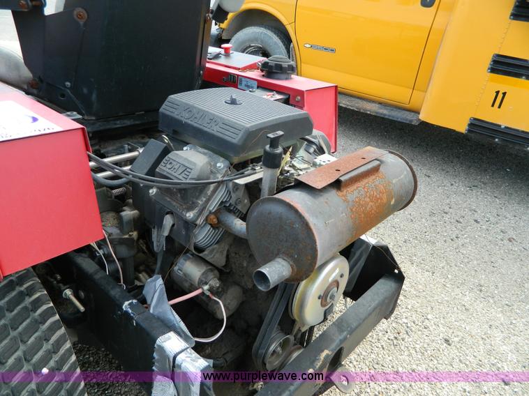 image for item G7976 Snapper Z lawn mower