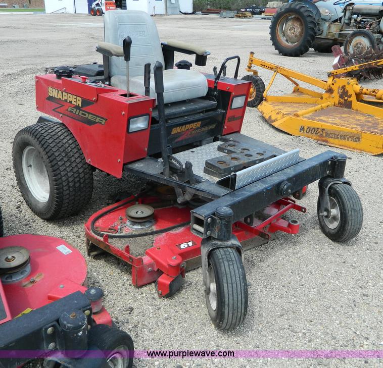 image for item G7977 Snapper Z lawn mower