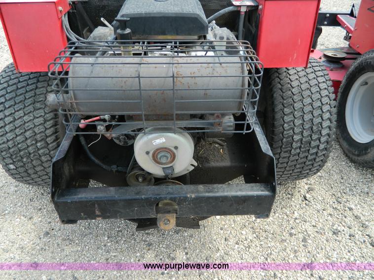 image for item G7977 Snapper Z lawn mower