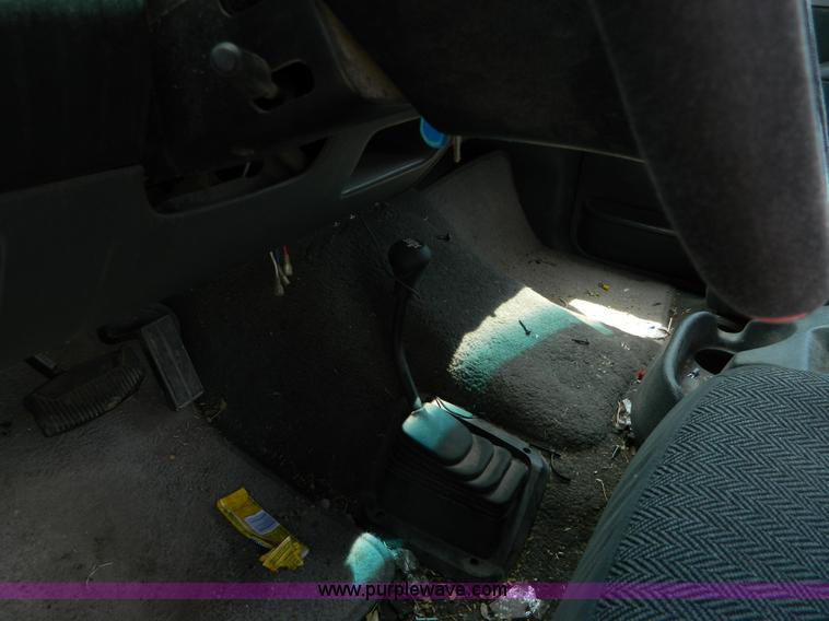 image for item G7981 1992 Ford F150 XLT SuperCab pickup truck