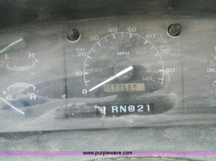 image for item G7981 1992 Ford F150 XLT SuperCab pickup truck