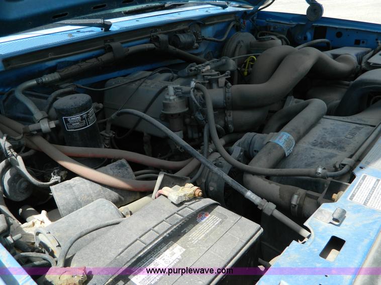 image for item G7981 1992 Ford F150 XLT SuperCab pickup truck