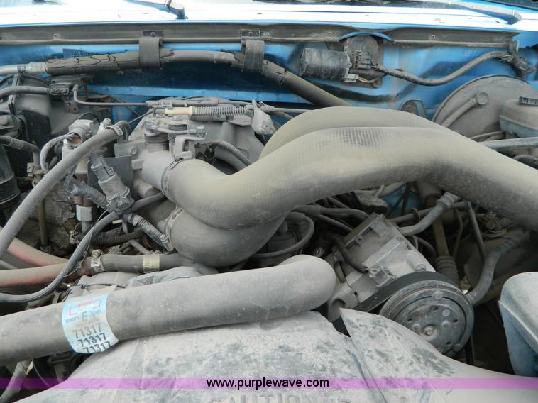 image for item G7981 1992 Ford F150 XLT SuperCab pickup truck