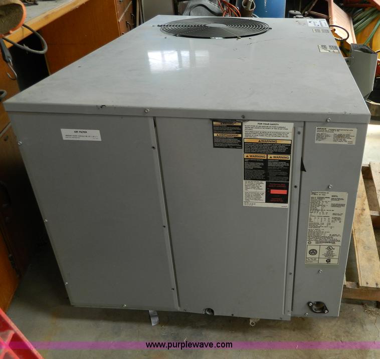 image for item G7982 2003 Trane AC and heat unit