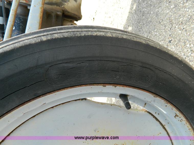 image for item G7983 Massey Fergusen tractor