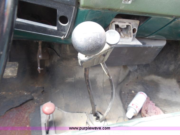 image for item H3203 1975 Chevrolet C60 dump truck